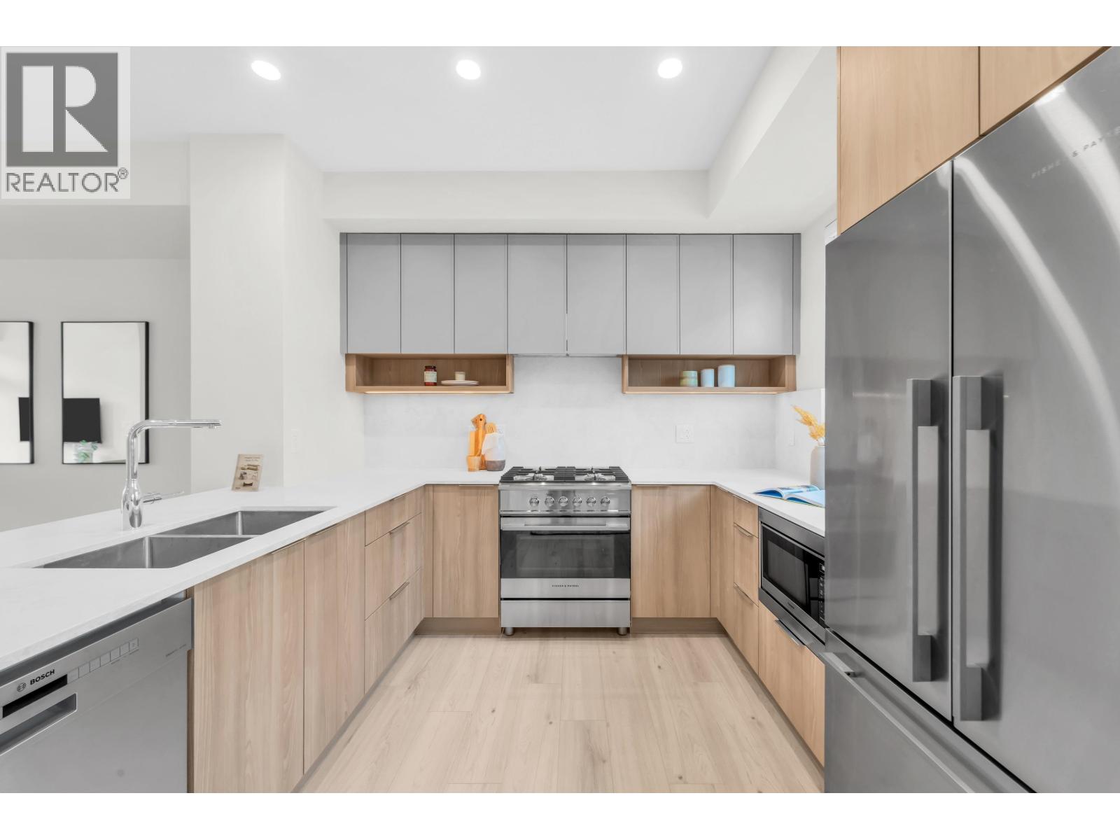 6 9331 Ferndale Road Property Photo 1