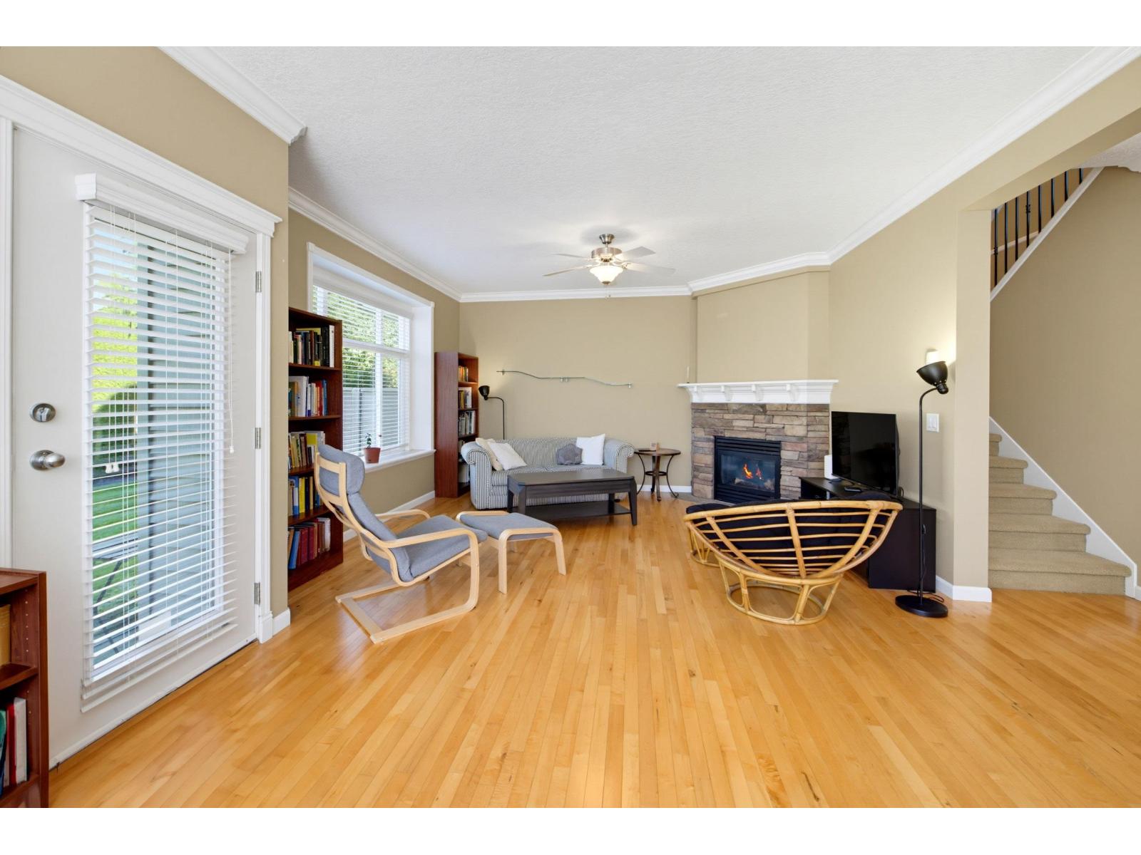 15 32849 Egglestone Avenue Property Photo 6