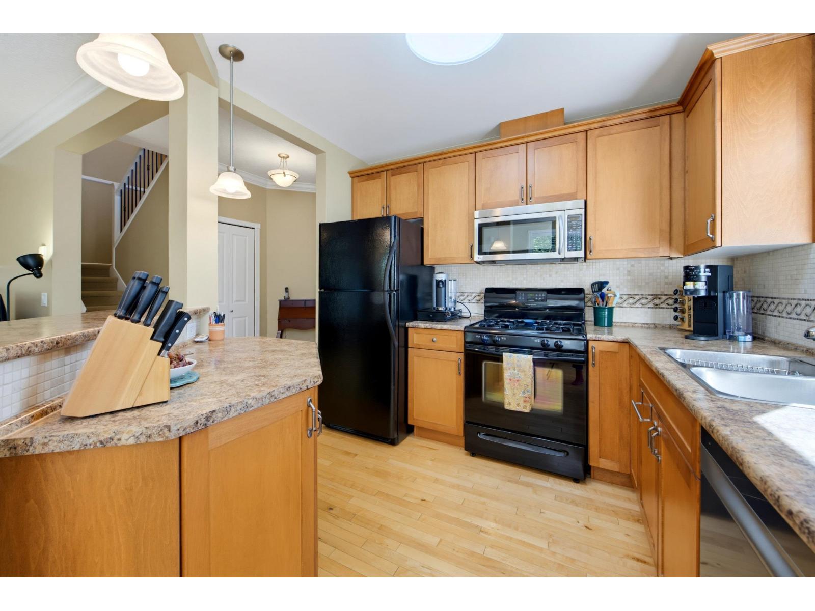 15 32849 Egglestone Avenue Property Photo 12