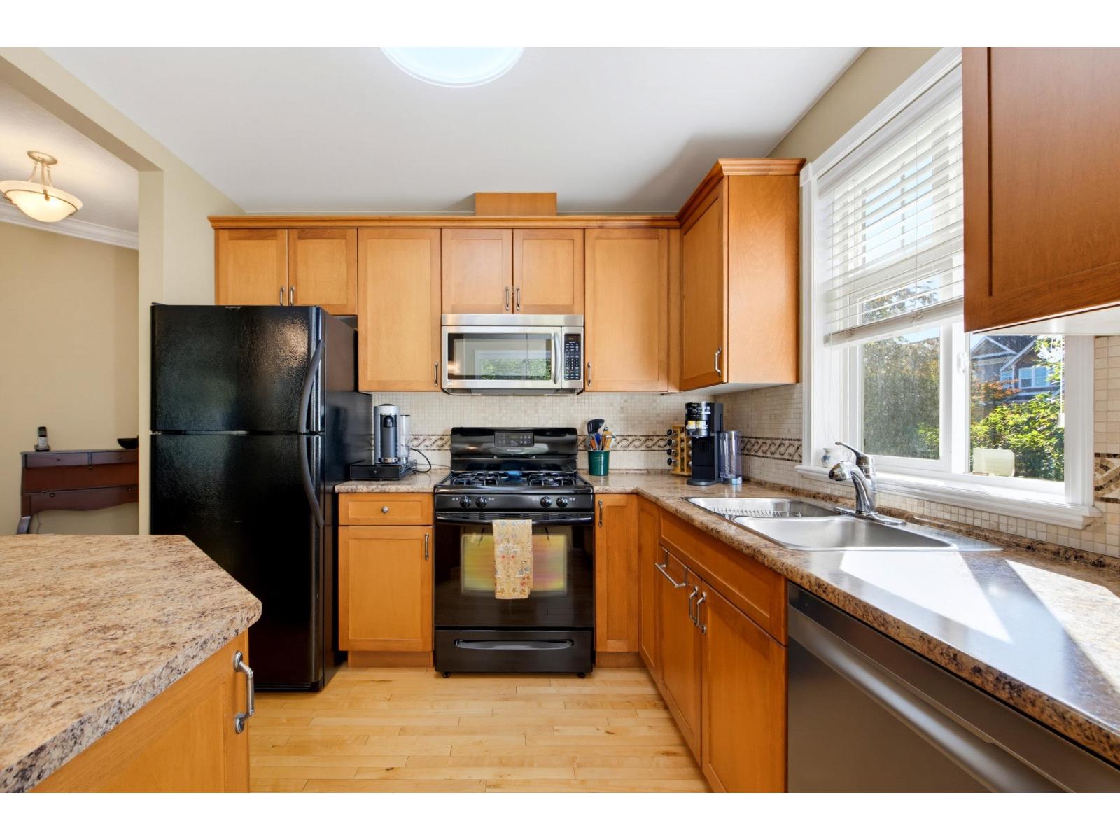 15 32849 Egglestone Avenue Property Photo 13