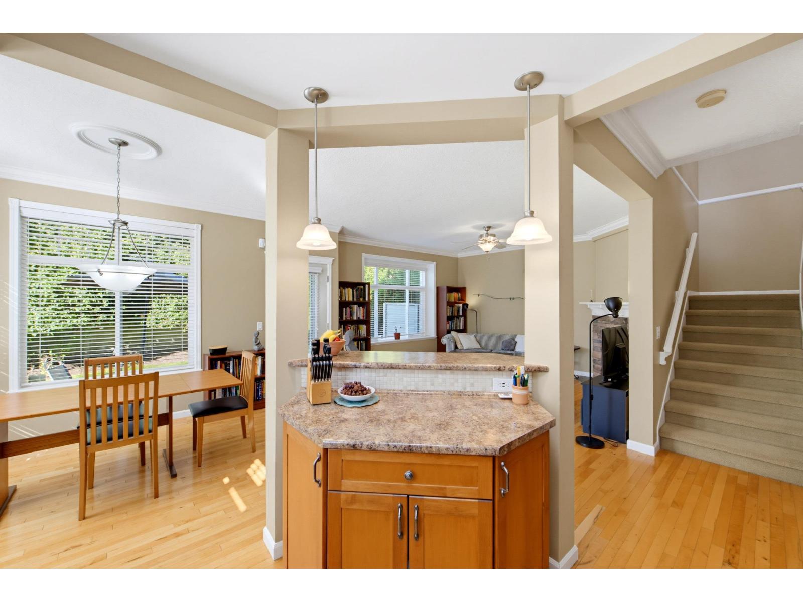 15 32849 Egglestone Avenue Property Photo 16