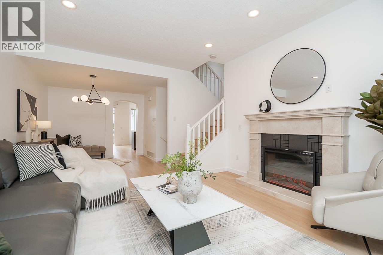 53 7501 Cumberland Street Property Photo 1