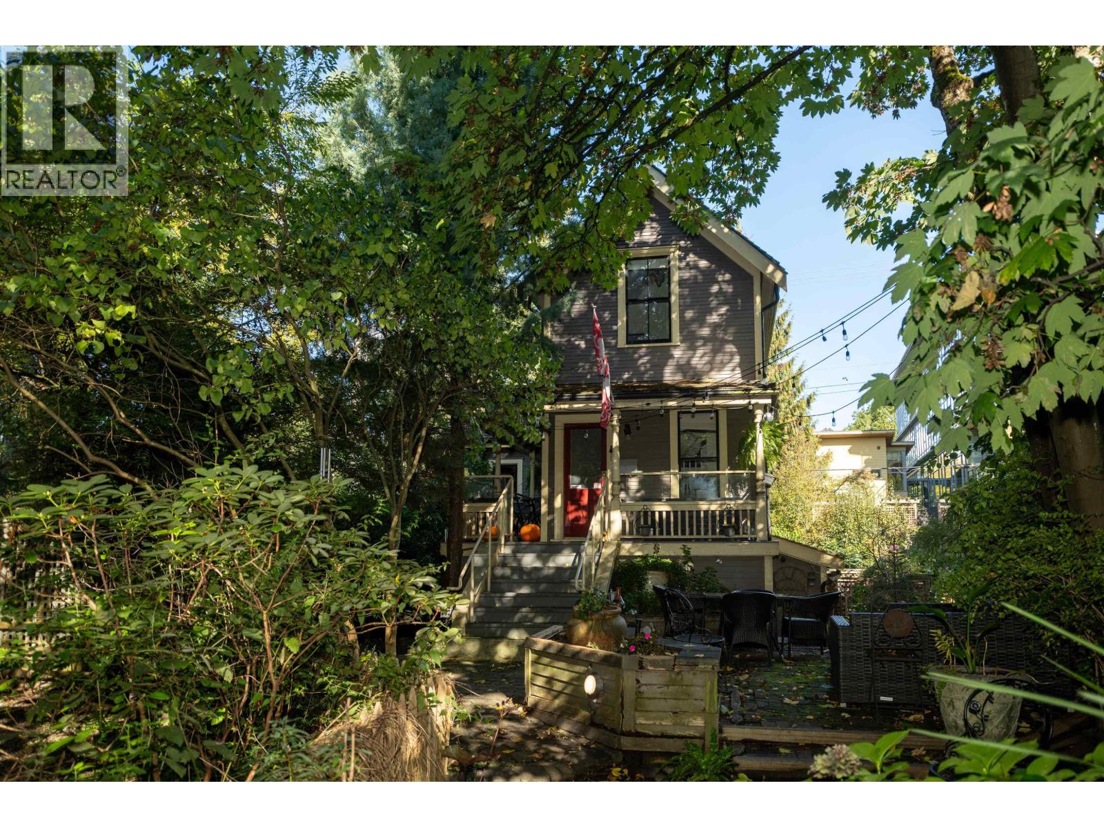 1117 Pendrell Street Property Photo 3