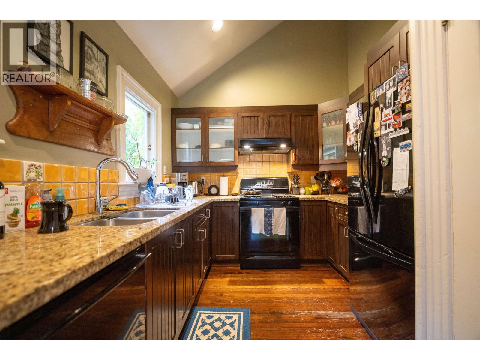 1117 Pendrell Street Property Photo 10