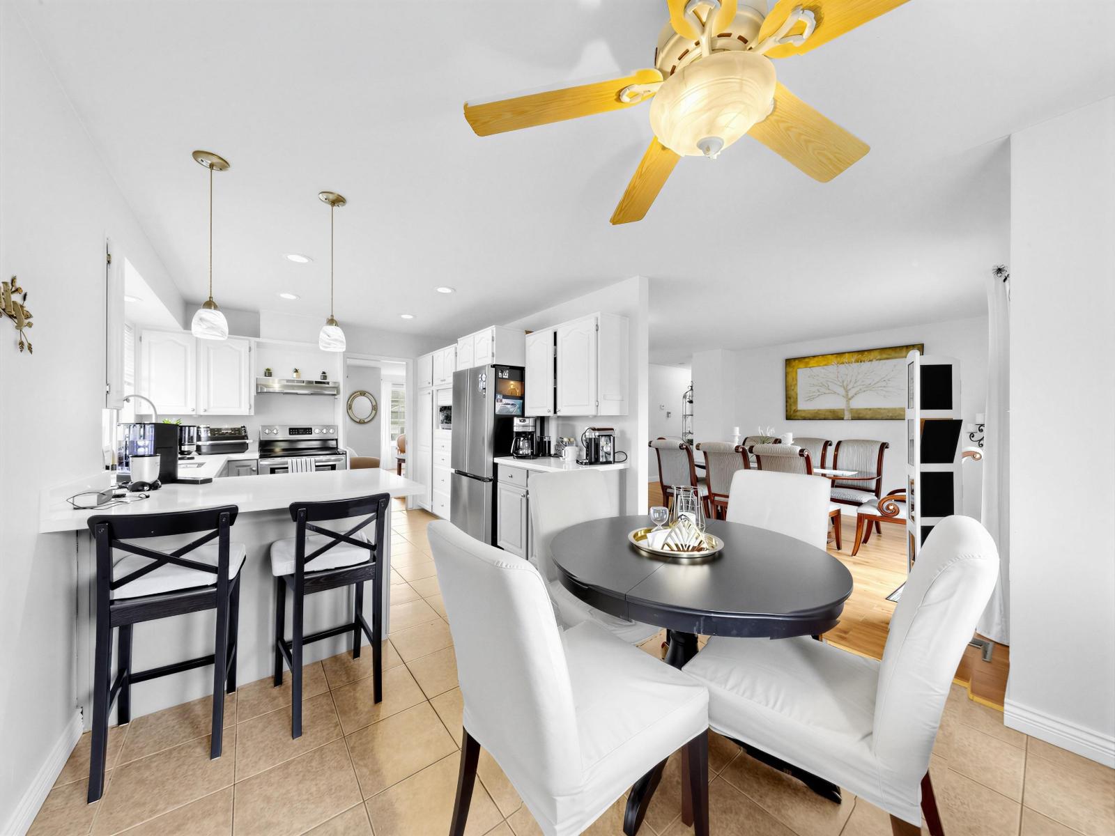 8621 215 Street Property Photo 12