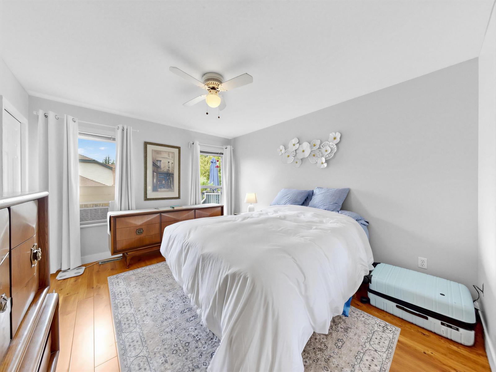 8621 215 Street Property Photo 20