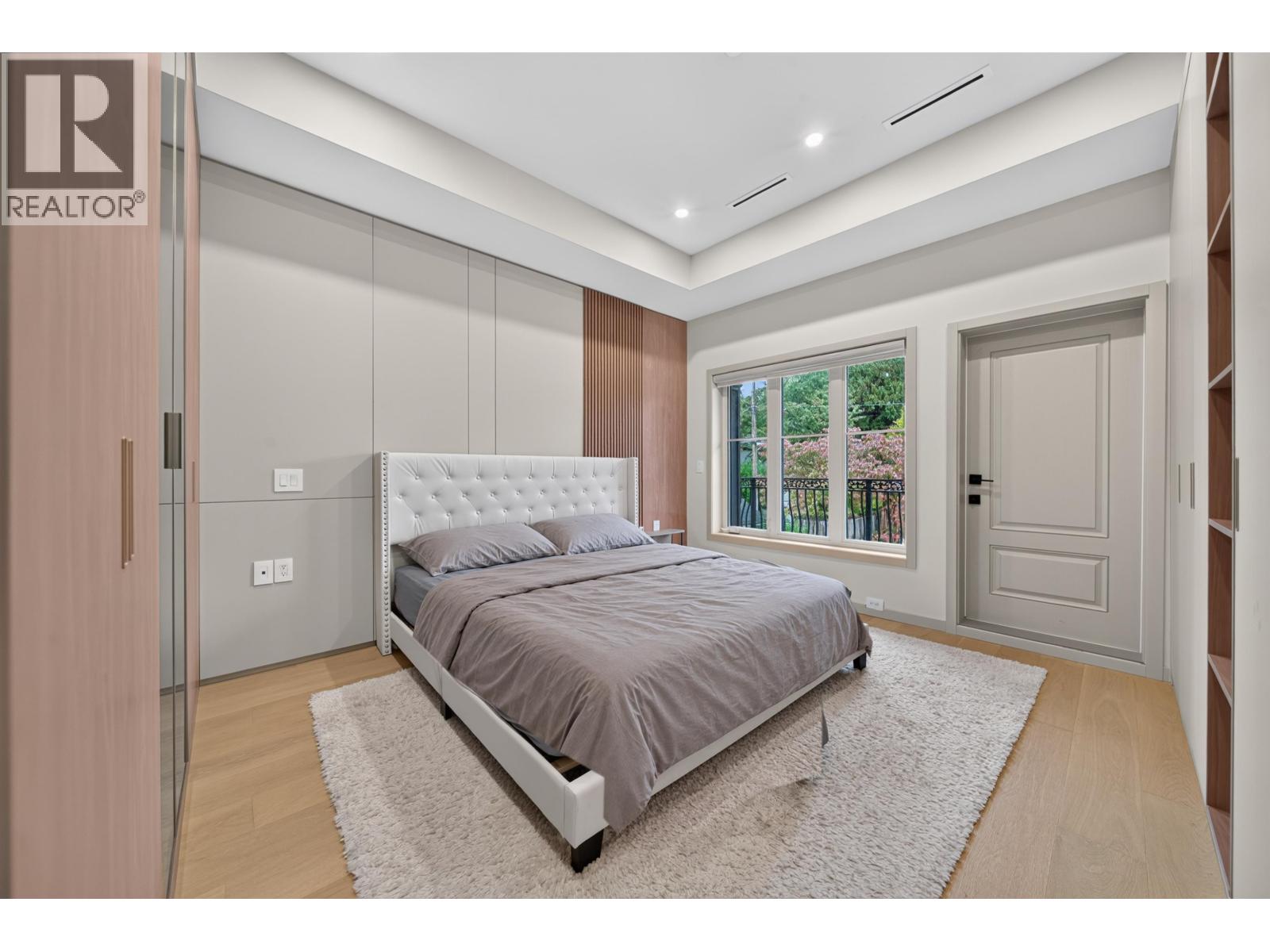 6664 Balsam Street Property Photo 10