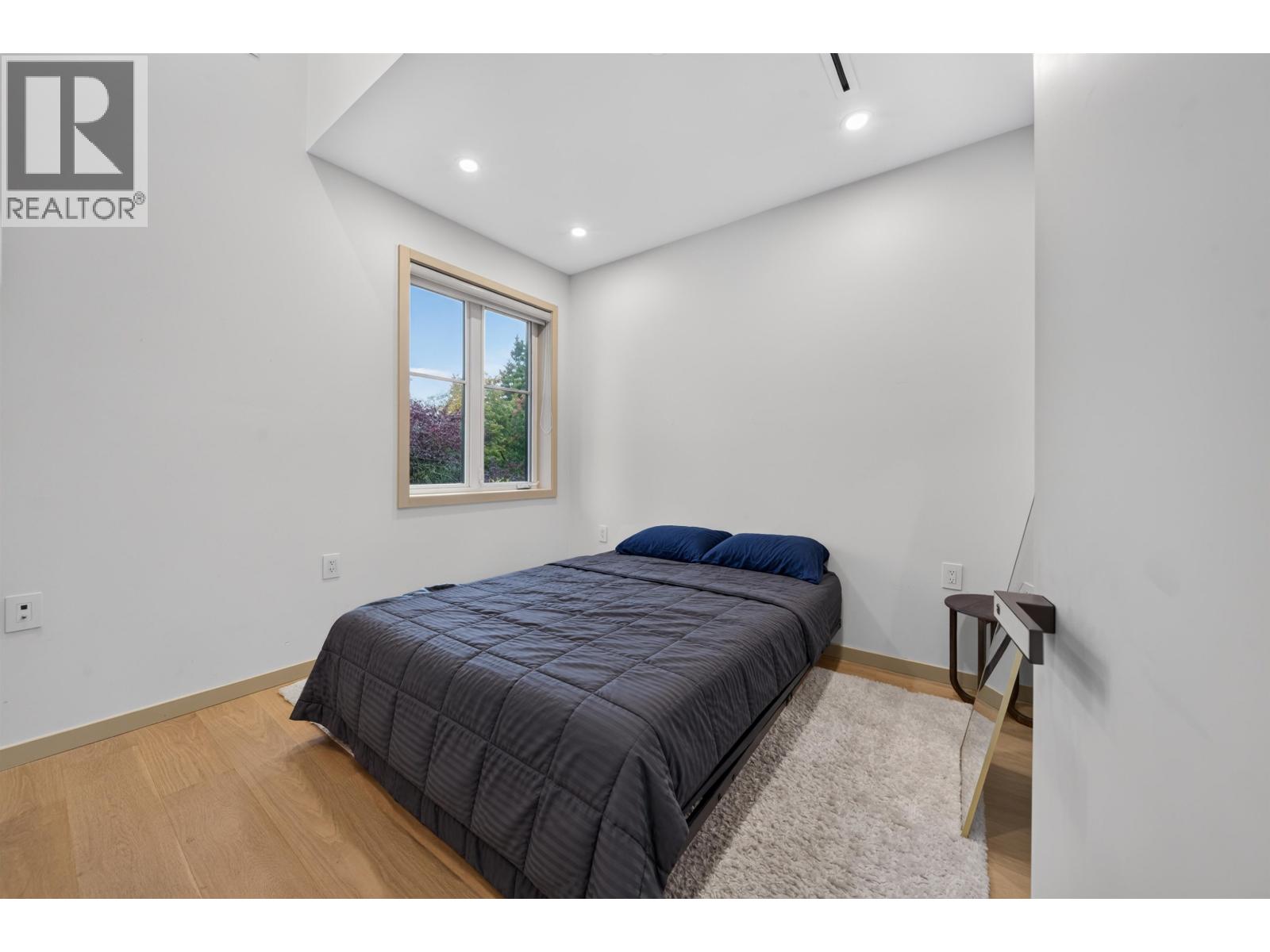 6664 Balsam Street Property Photo 16