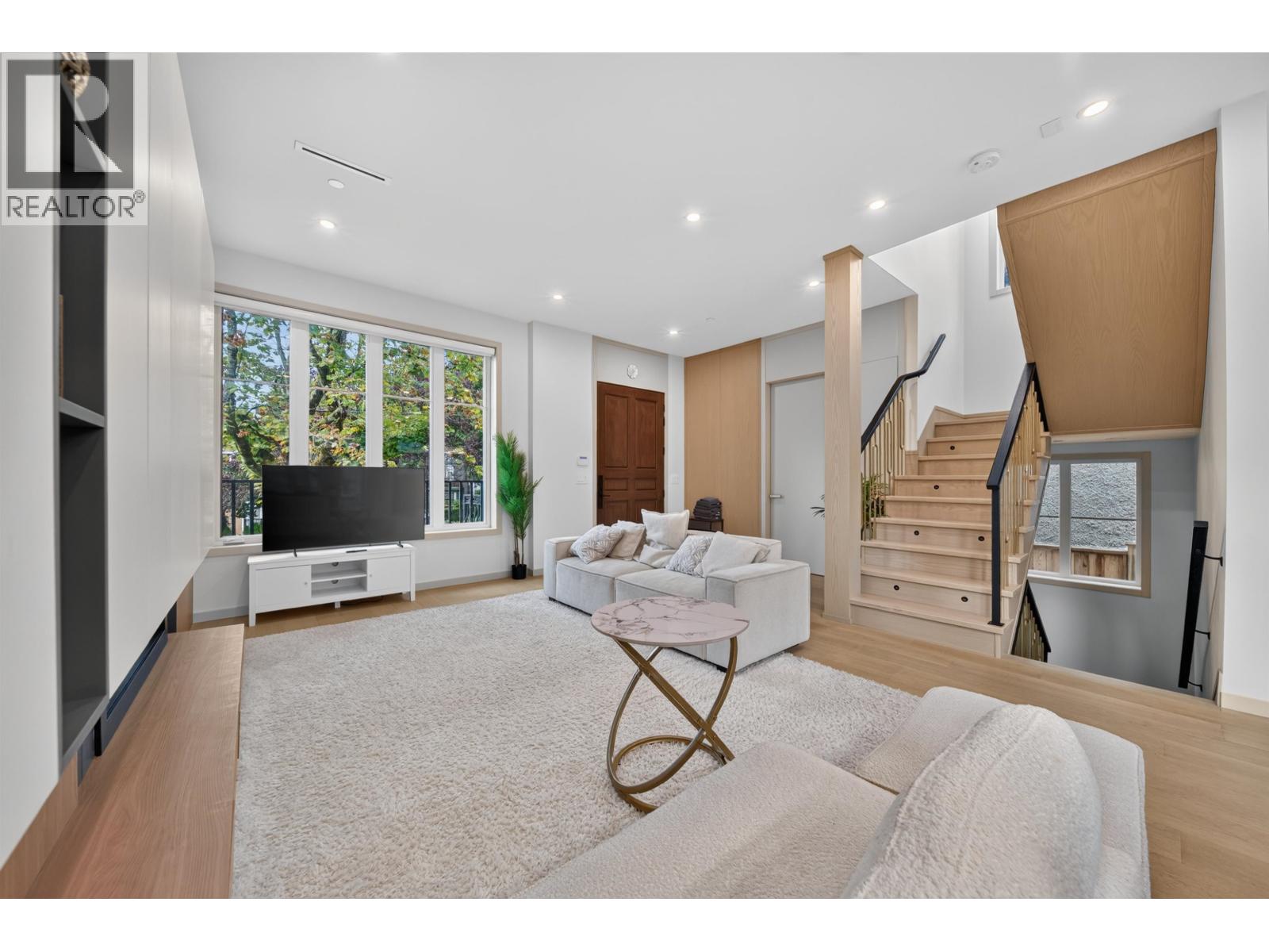 6664 Balsam Street Property Photo 17
