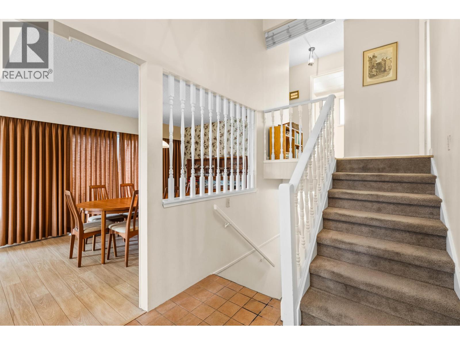 695 Macintosh Street Property Photo 3