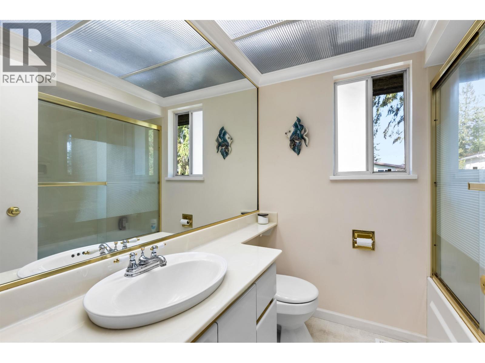 695 Macintosh Street Property Photo 14