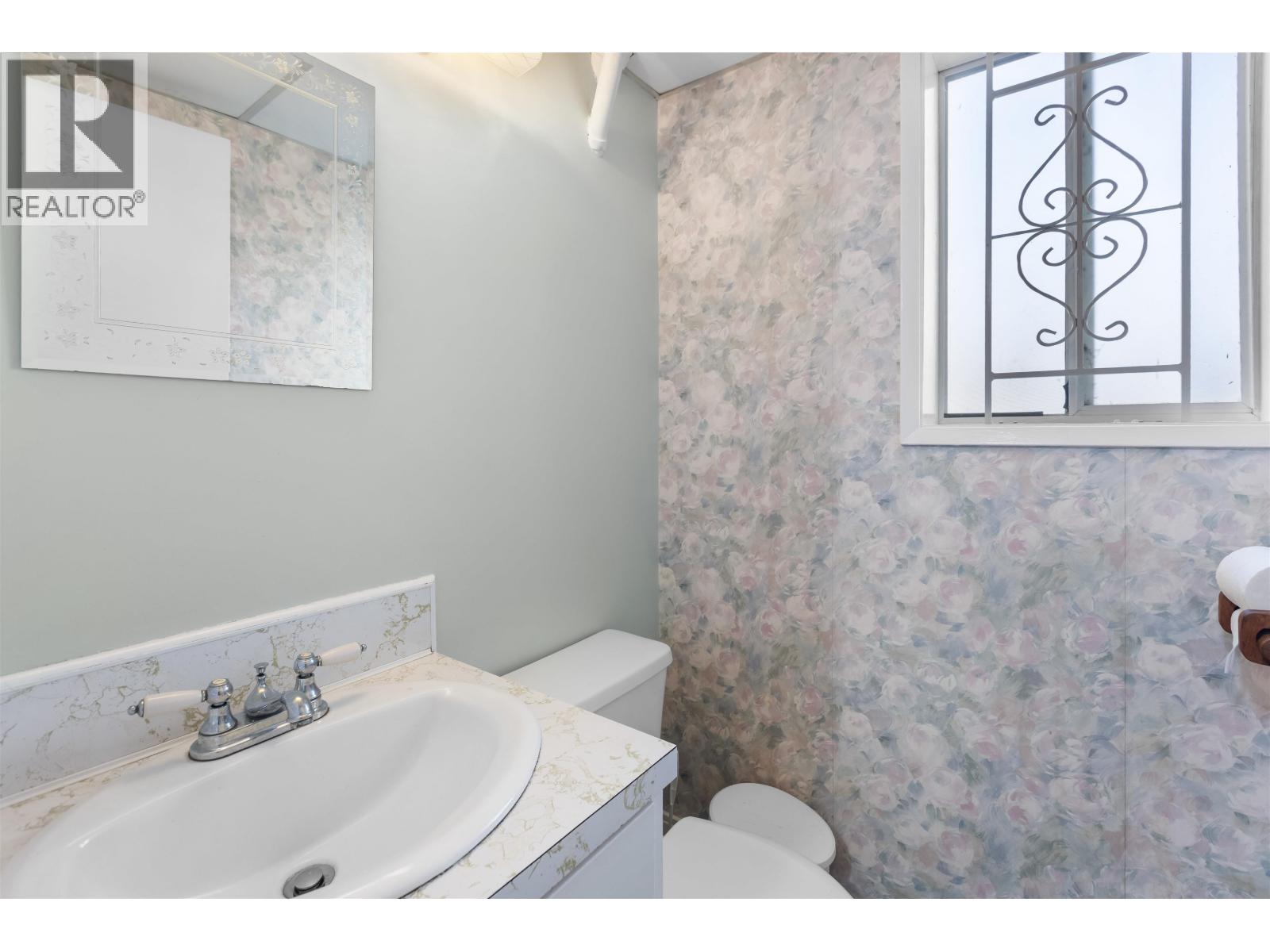 695 Macintosh Street Property Photo 15