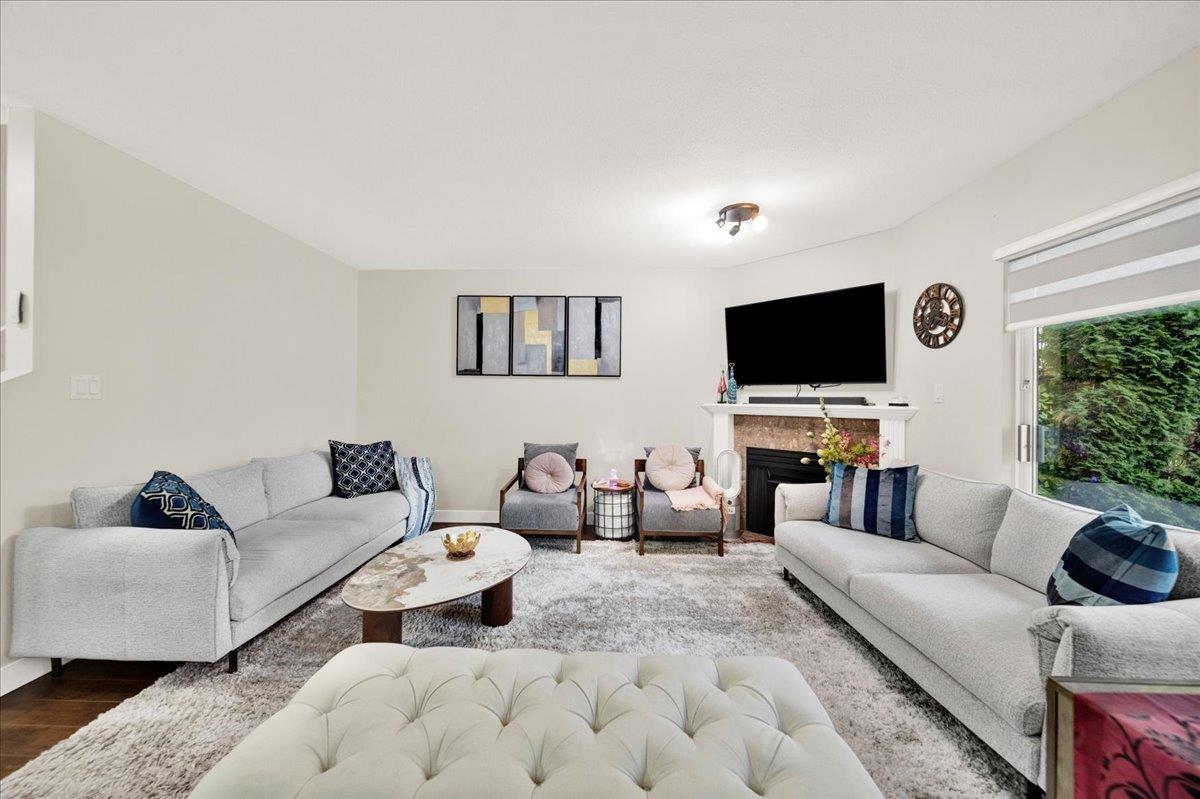 10 9926 151 Street Property Photo 7