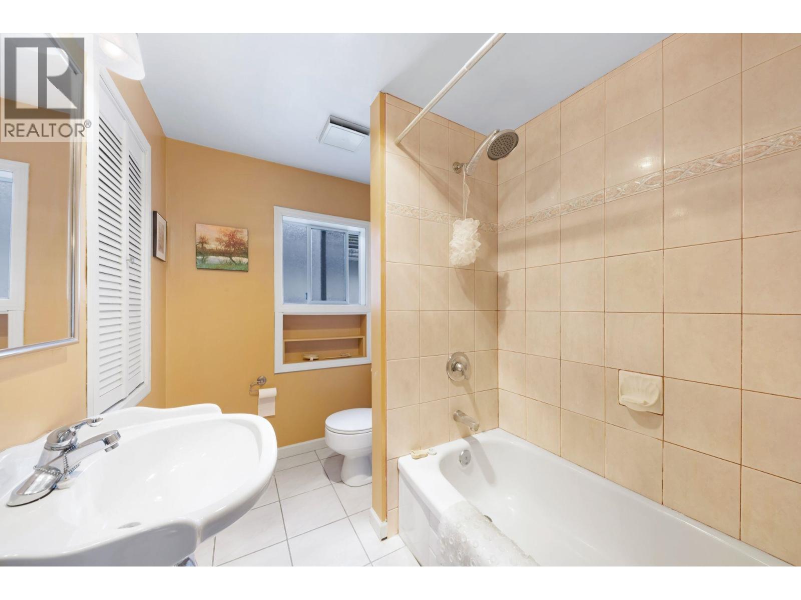 2865 Grant Street Property Photo 17