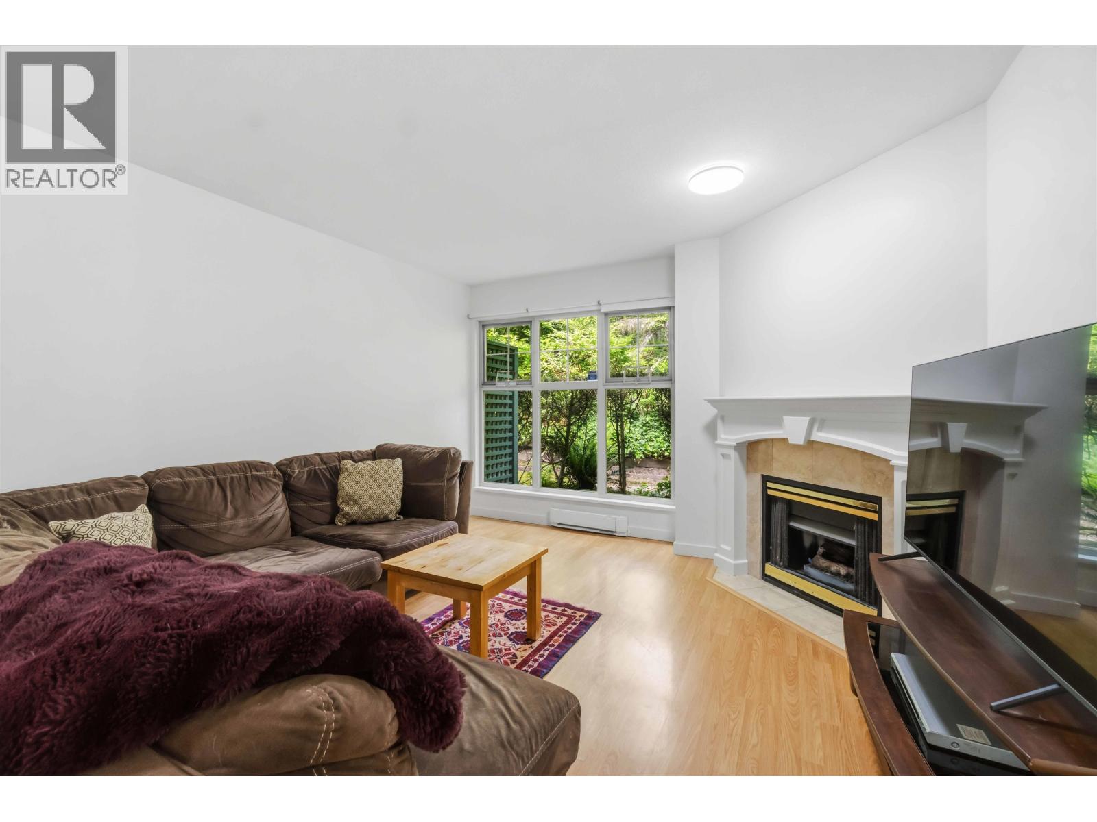 57 65 Foxwood Drive Property Photo 8