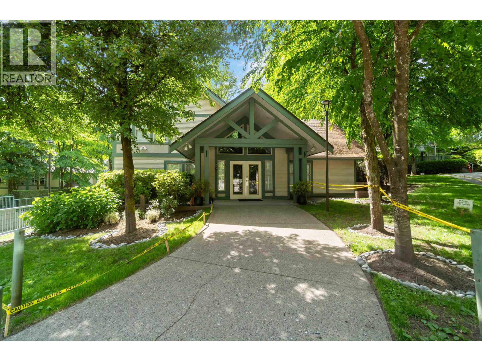 57 65 Foxwood Drive Property Photo 34