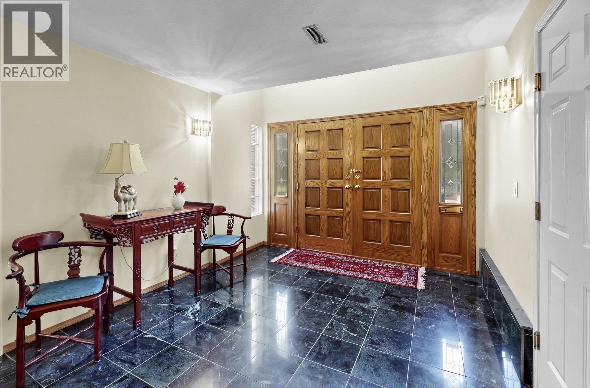 8022 Lakefield Drive Property Photo 5