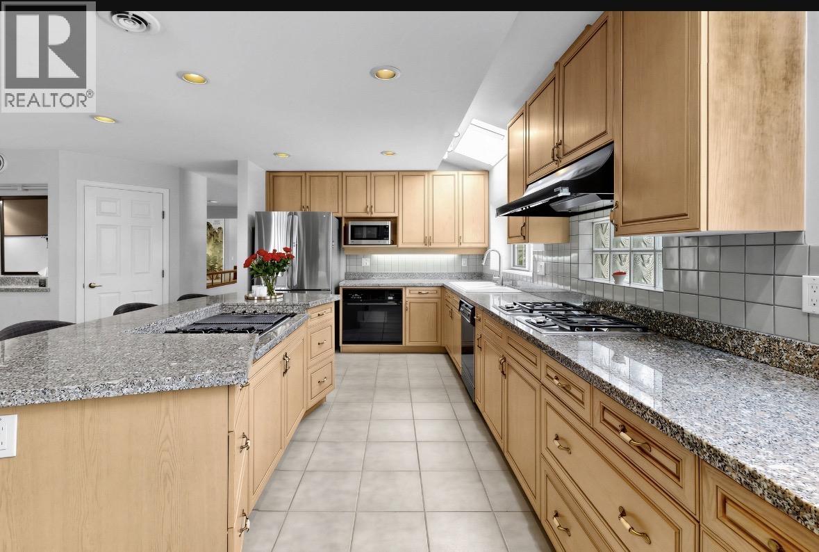 8022 Lakefield Drive Property Photo 14