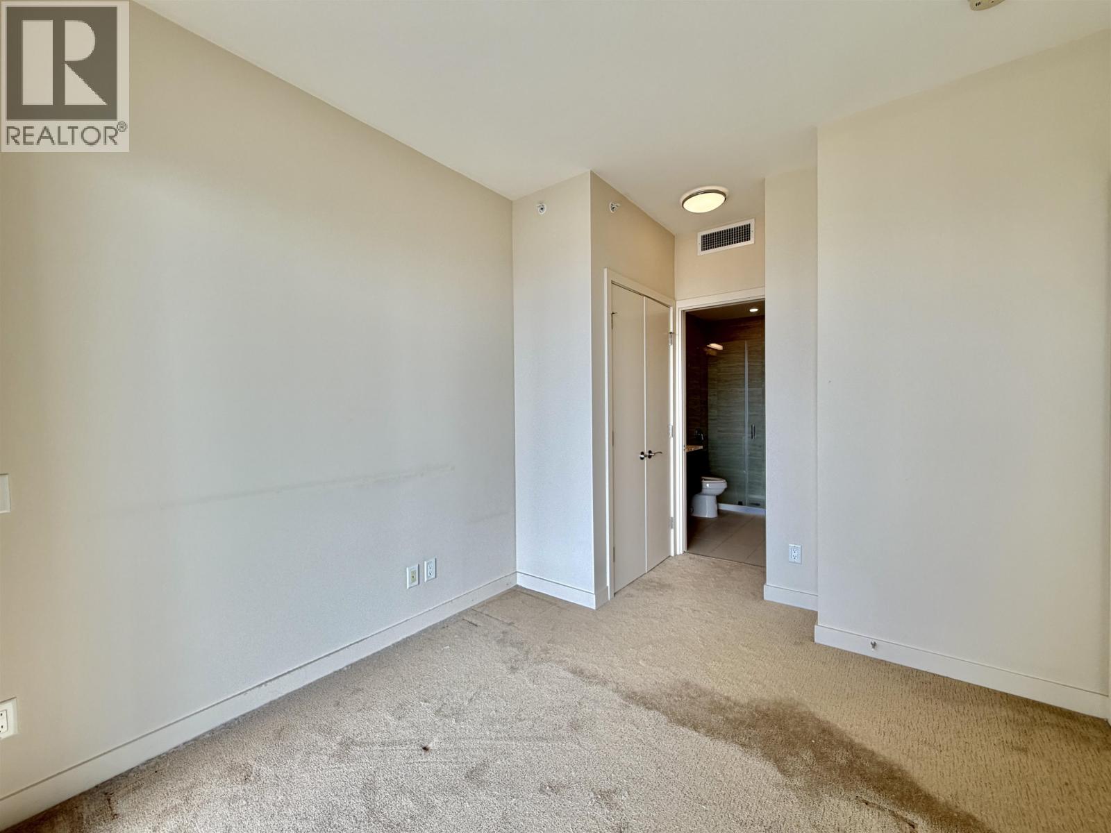 1604 6383 Mckay Avenue Property Photo 12