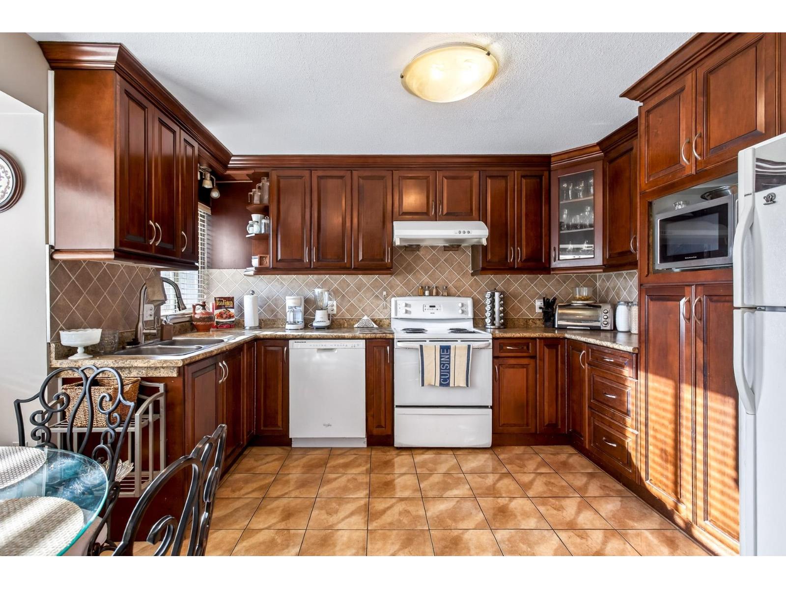 15110 95a Avenue Property Photo 17