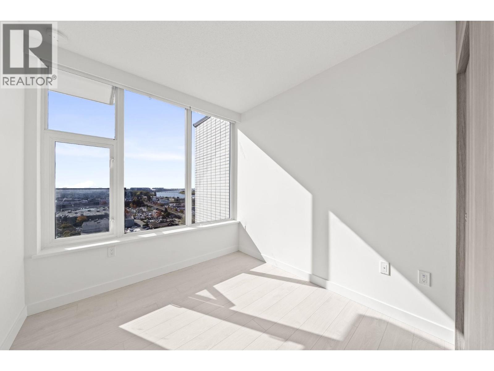 1401 8611 Hazelbridge Way Property Photo 10