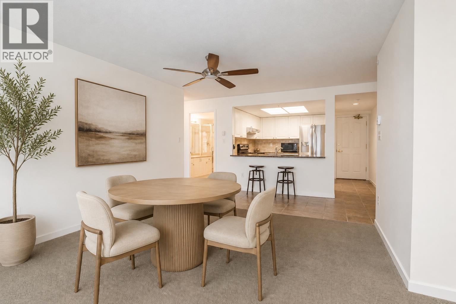 909 6088 Minoru Boulevard Property Photo 4
