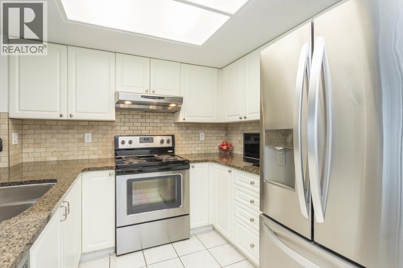 909 6088 Minoru Boulevard Property Photo 15