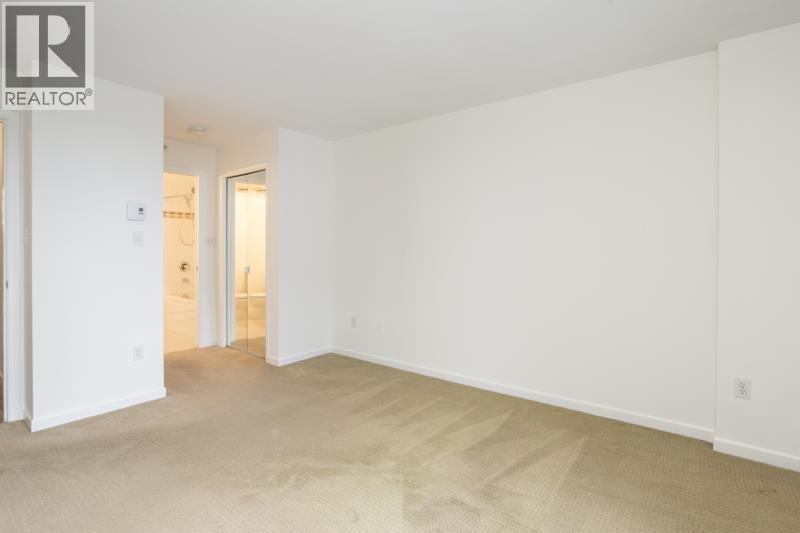 909 6088 Minoru Boulevard Property Photo 18