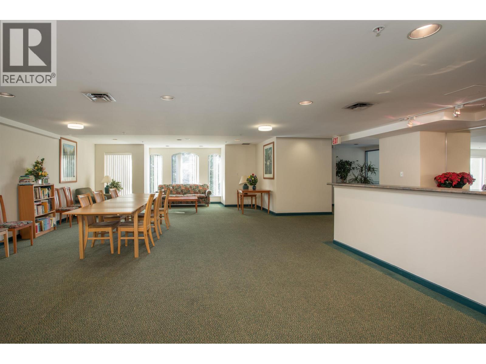 909 6088 Minoru Boulevard Property Photo 35
