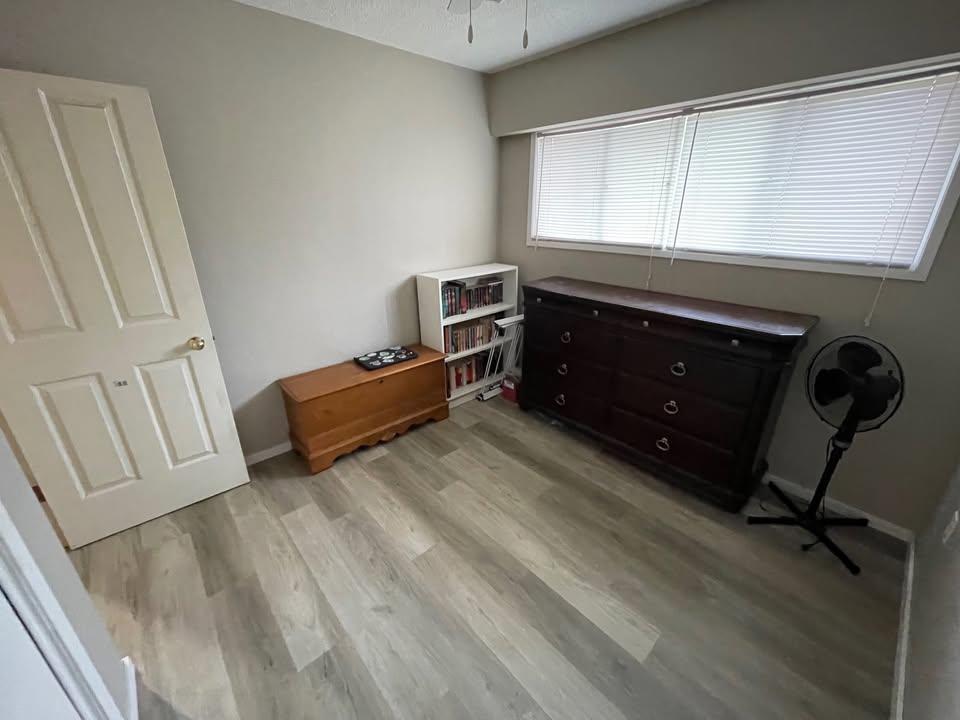 1824 Property Photo 10