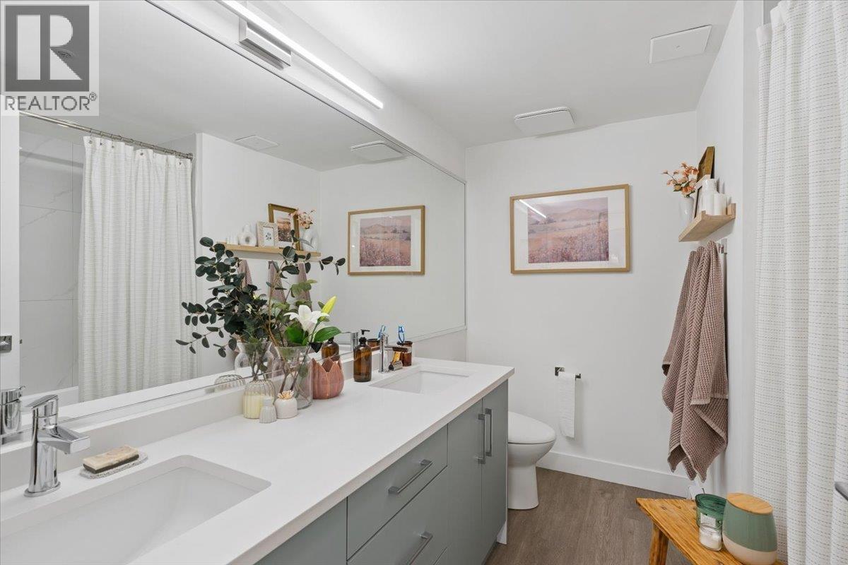 121 3 Rialto Court Property Photo 15