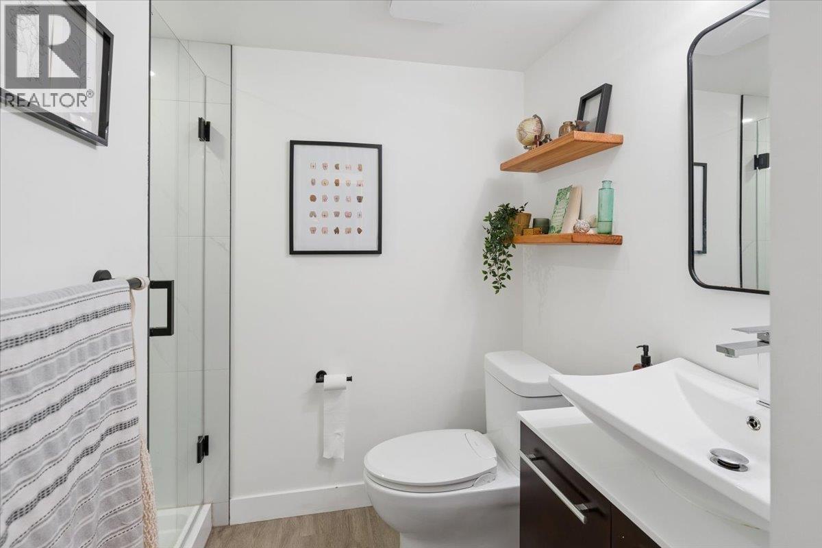 121 3 Rialto Court Property Photo 18