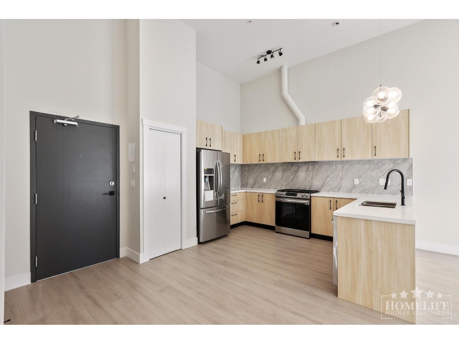 101 14858 60 Avenue Property Photo 2