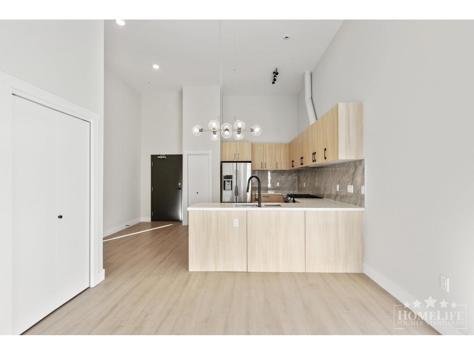101 14858 60 Avenue Property Photo 4