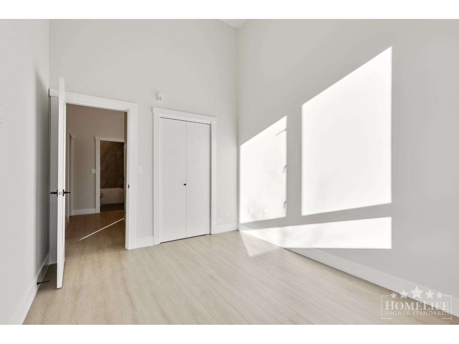 101 14858 60 Avenue Property Photo 10