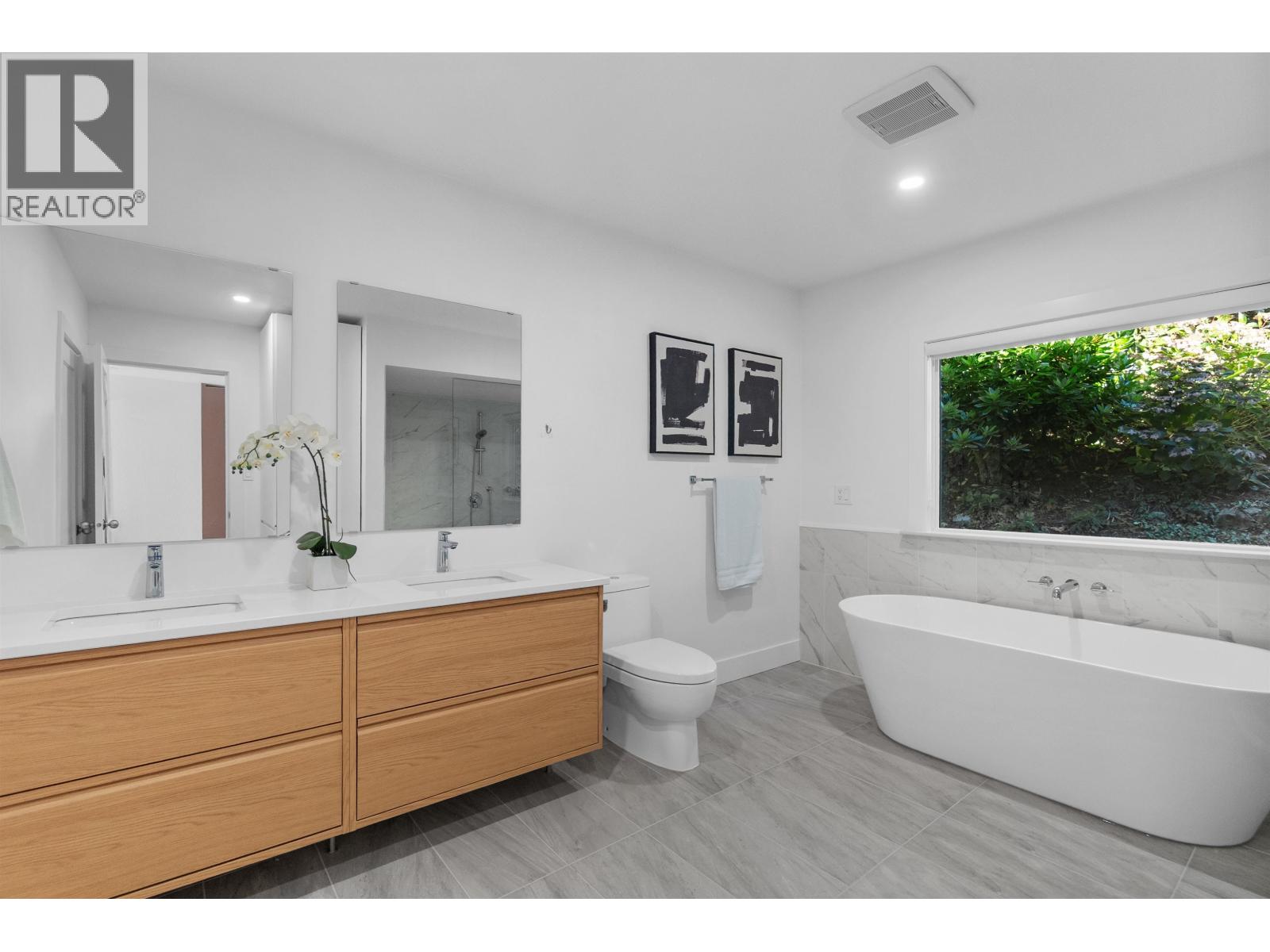 3381 Mathers Avenue Property Photo 20