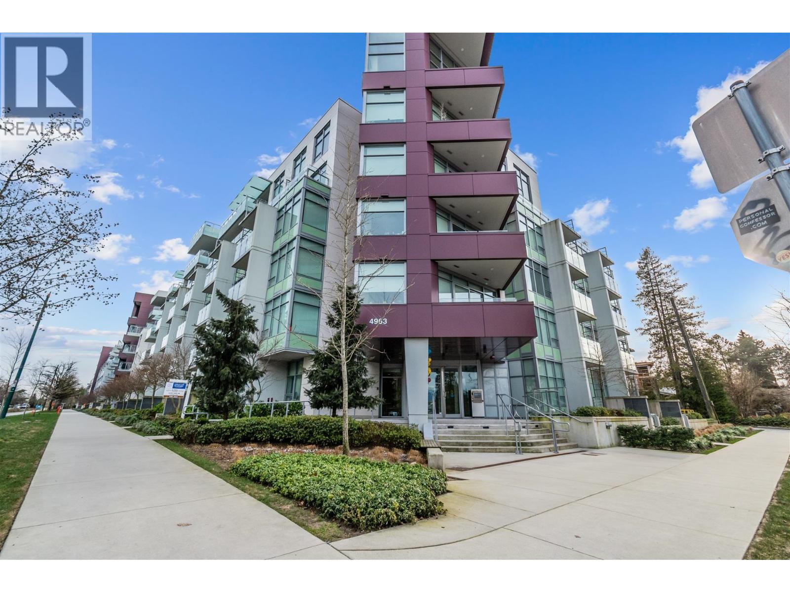 305 4963 Cambie Street Property Photo 1