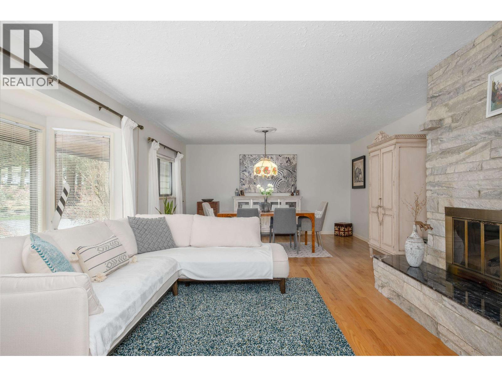 12795 Fern Crescent Property Photo 6