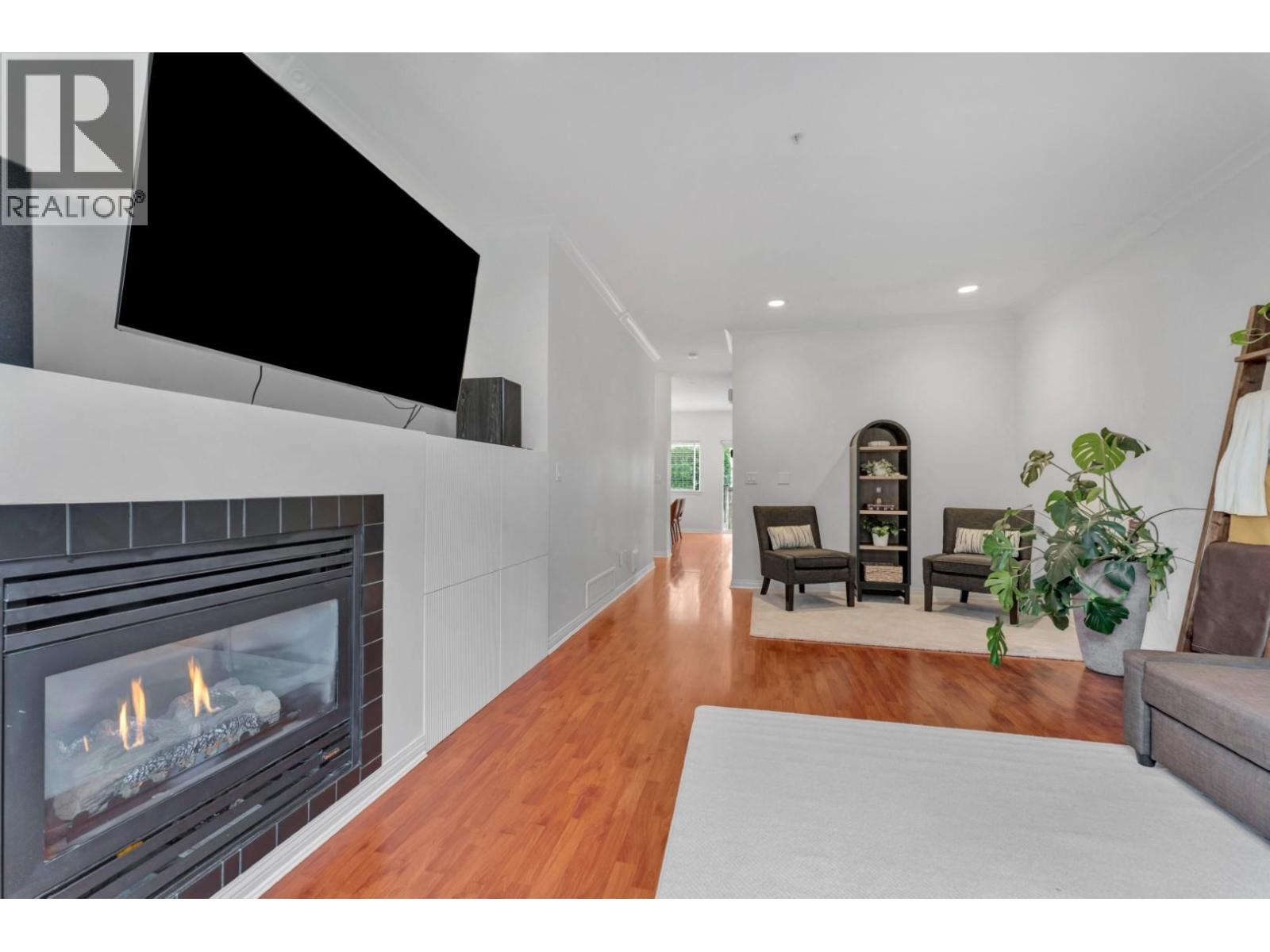 142 1055 Riverwood Gate Property Photo 14