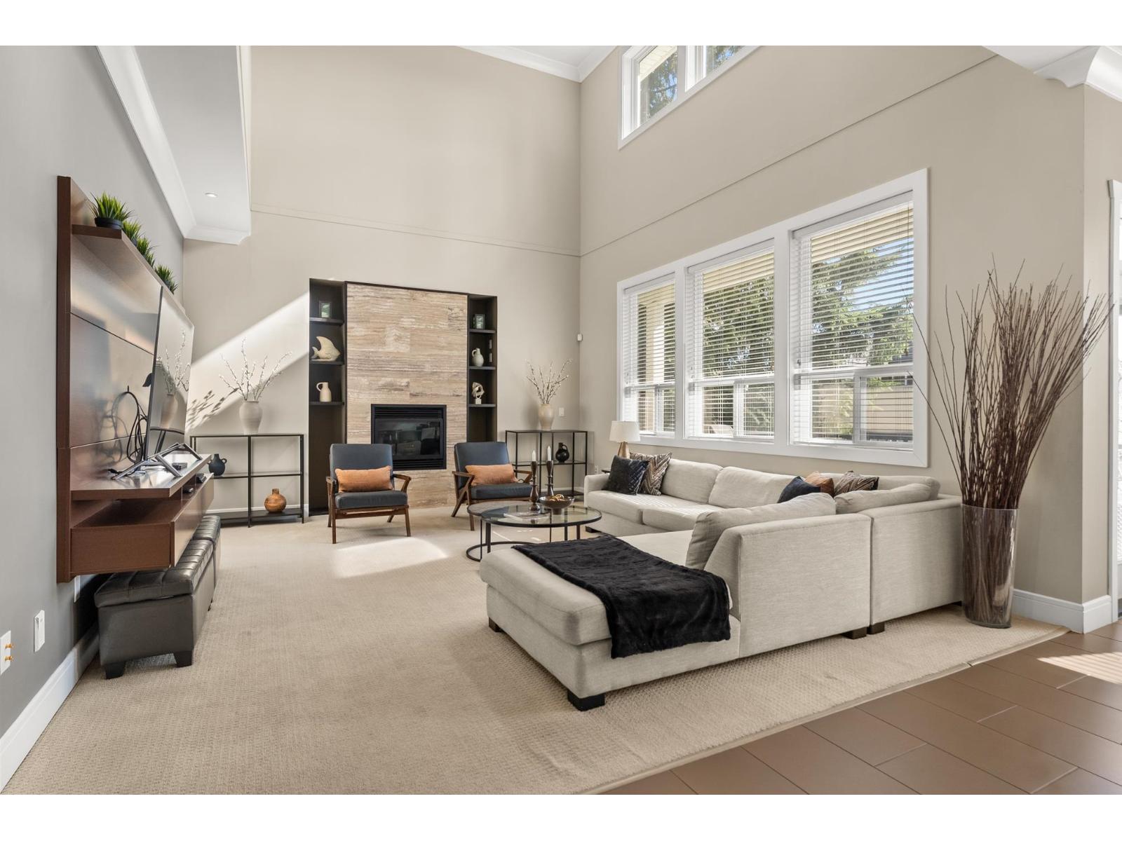 14786 57a Avenue Property Photo 5
