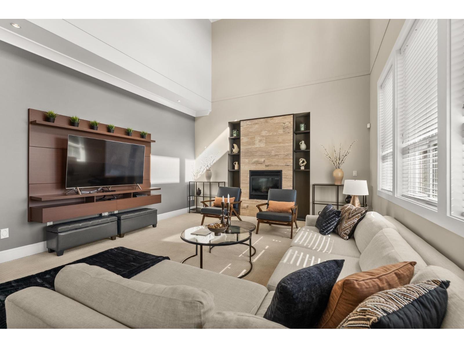 14786 57a Avenue Property Photo 6