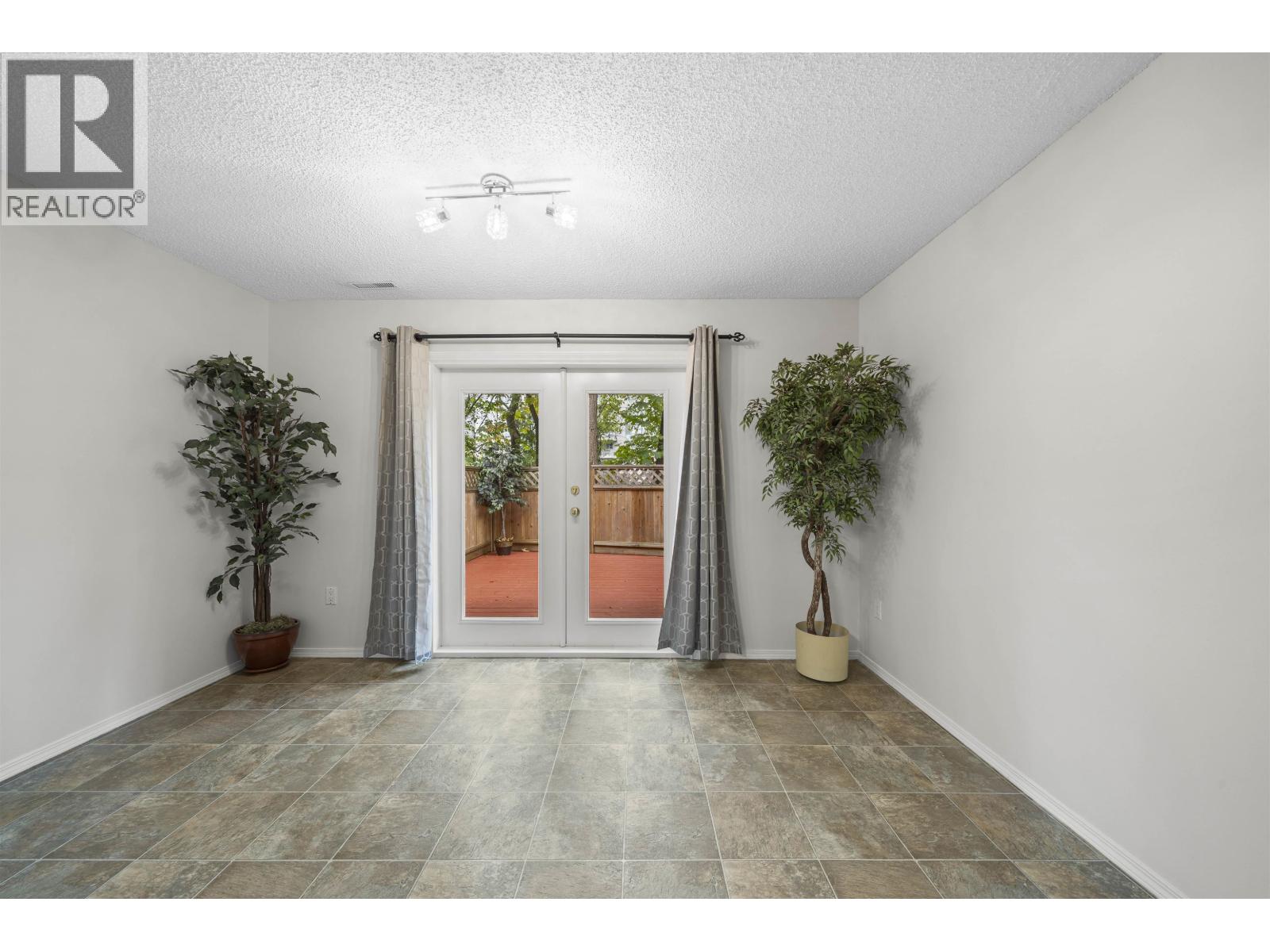 231 Balmoral Place Property Photo 15