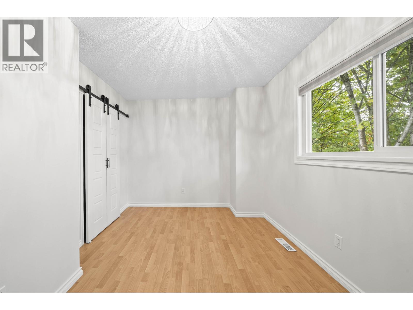 231 Balmoral Place Property Photo 24