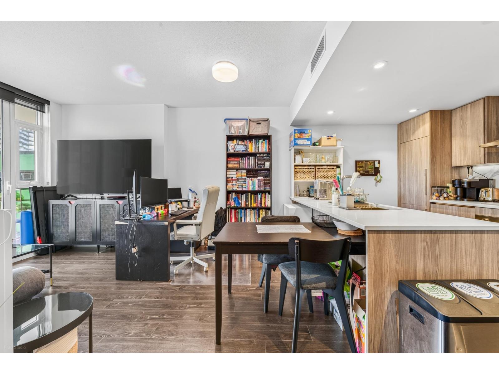 505 9887 Whalley Boulevard Property Photo 10