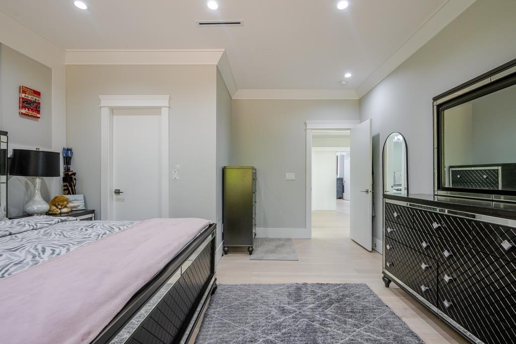 12862 54a Avenue Property Photo 28