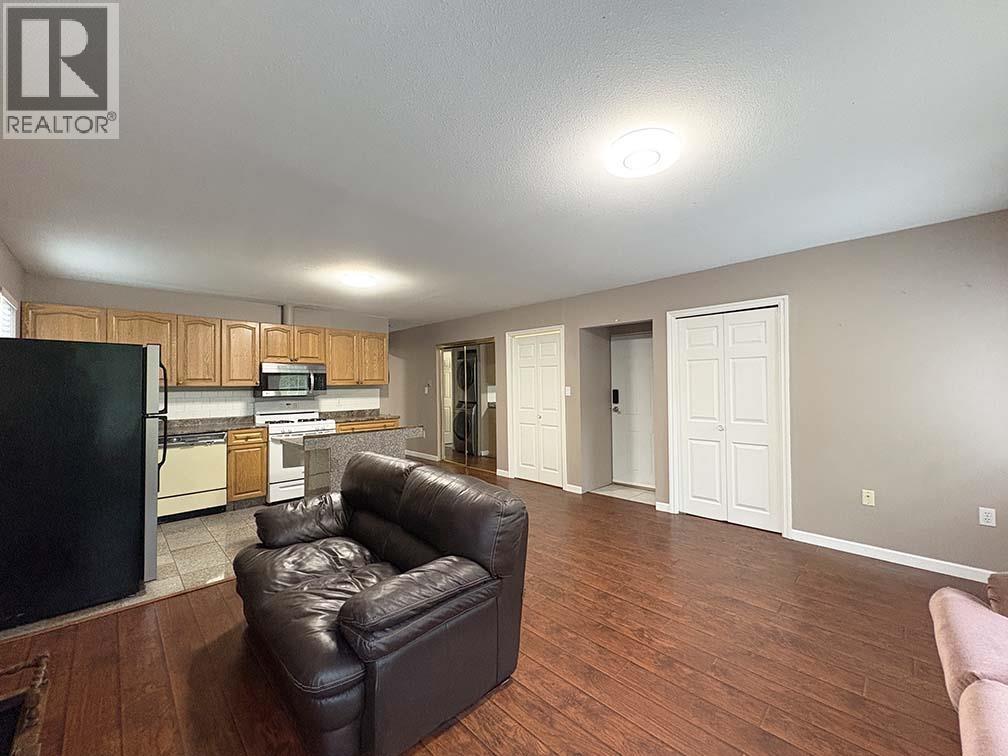 Garden 5225 Canada Way Property Photo 3