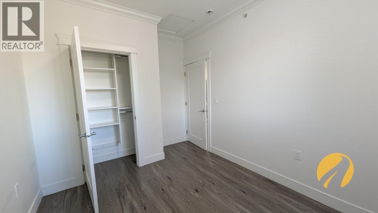 5477 Wales Street Property Photo 10