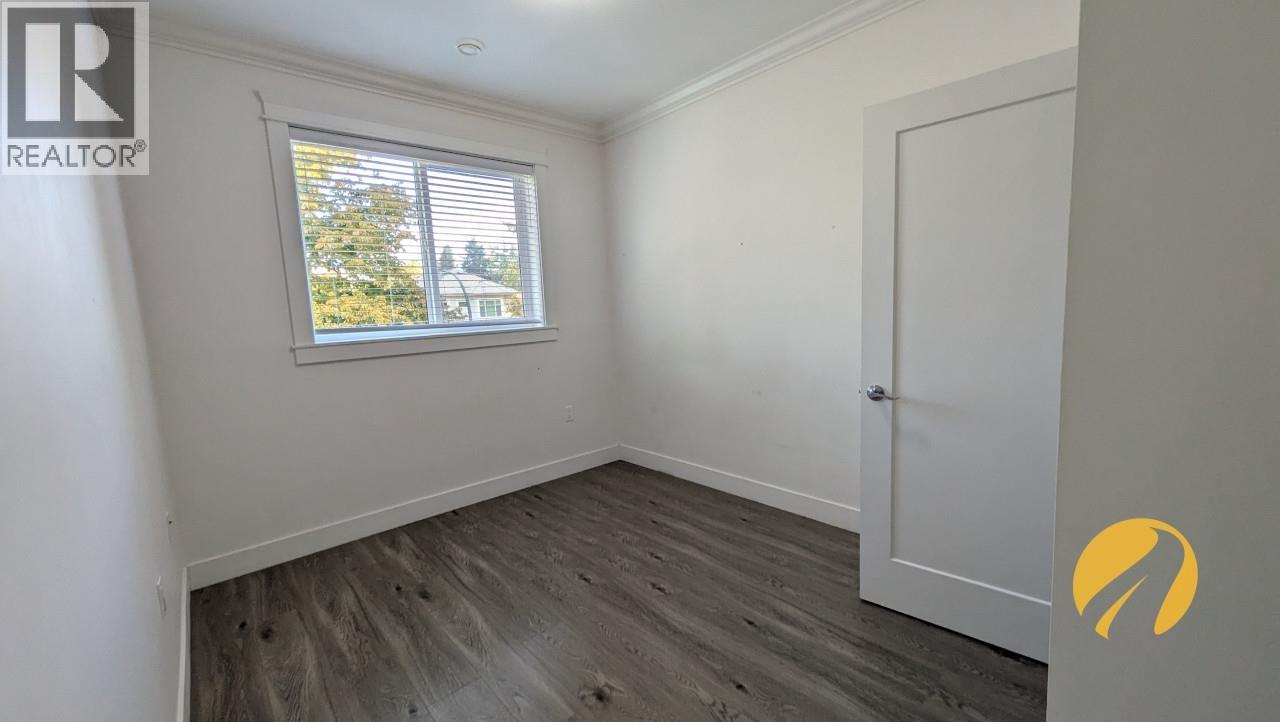 5477 Wales Street Property Photo 11