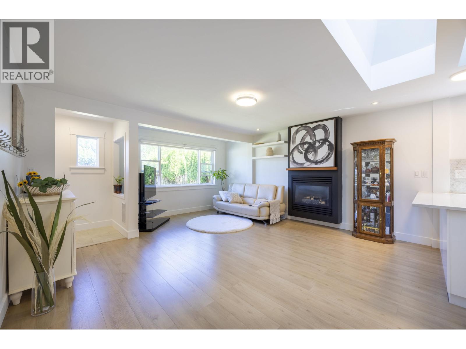 931 Sperling Avenue Property Photo 1