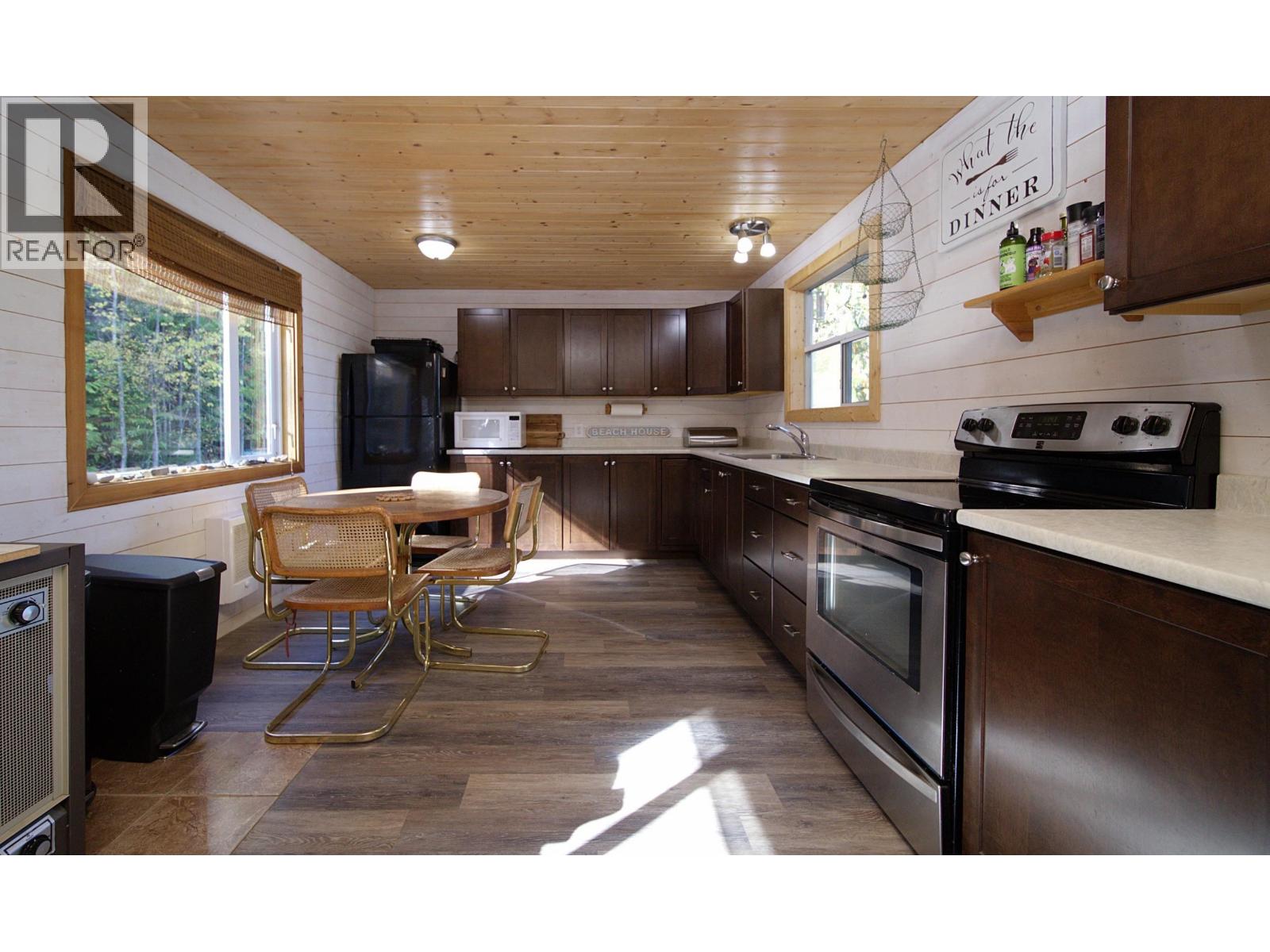 5647 Marshall Creek Road Property Photo 9